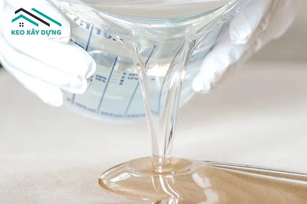 epoxy-resin-co-loai-nao