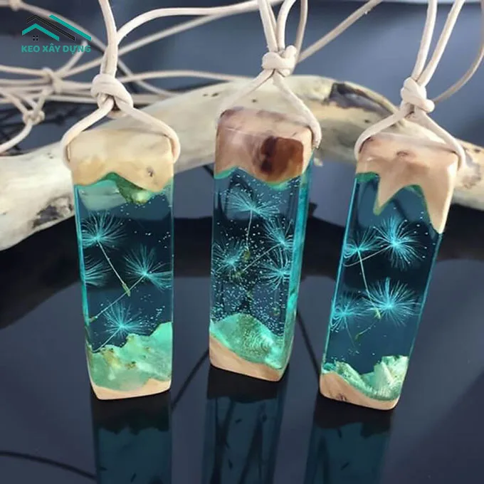 trang-suc-lam-tu-epoxy-resin-1