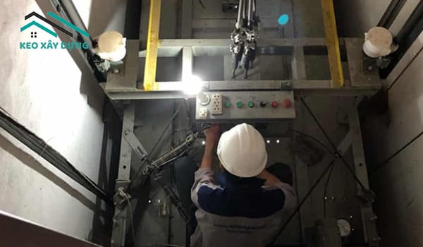 bien-phap-xu-ly-ho-thang-may-tham-nuoc