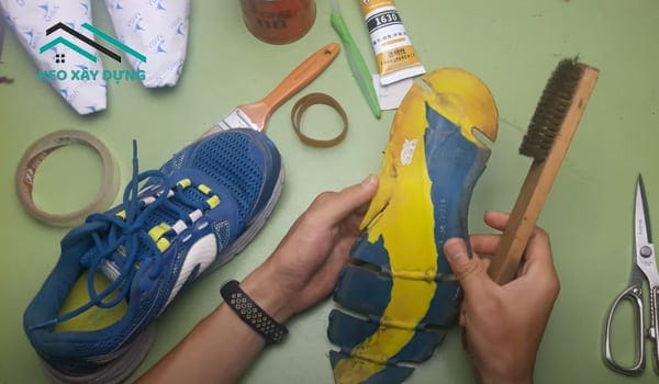 cach-dan-de-dep-de-giay-bang-keo-con-cho