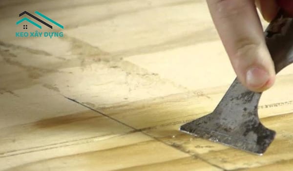 dung-dao-cao-keo-dinh-tren-nen-nha