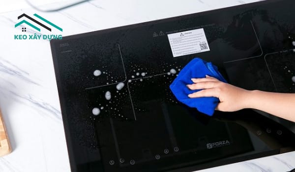 kinh-bep-cuong-luc-bi-nut-do-soc-nhiet