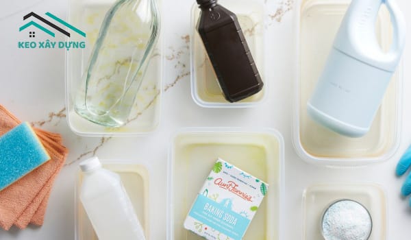 tay-trang-nhua-bang-giam-an